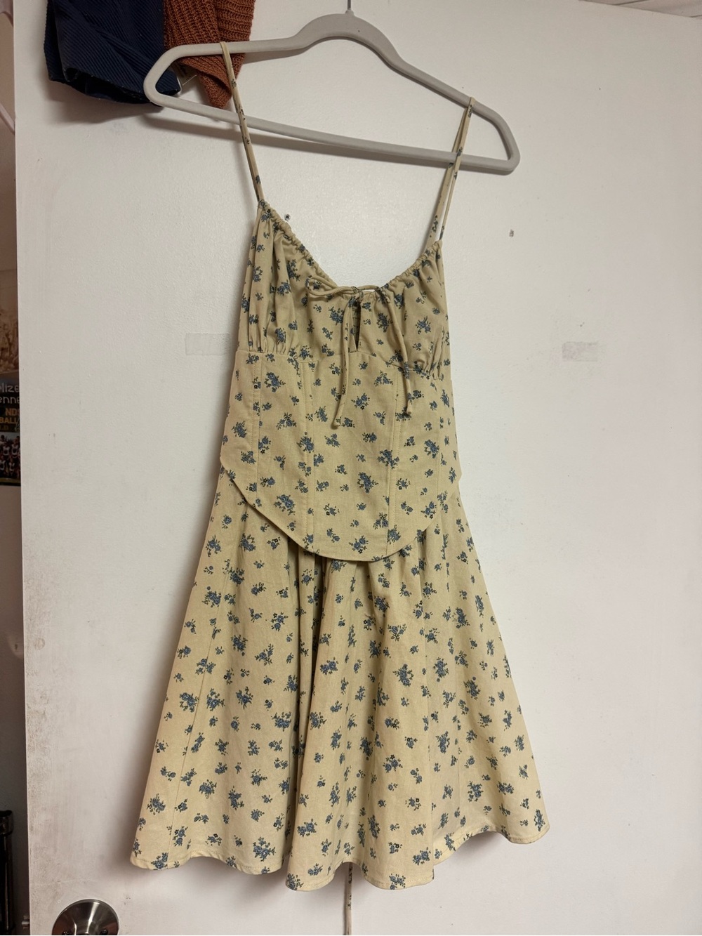 Corset and flowy dress Cream with Blue Floral
